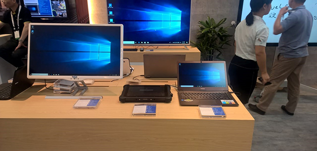 Microsoft introduced Prestigio Smartbook 133S at the exhibition in Taipei